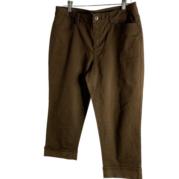 Liz Claiborne Pants - Liz Claiborne Mid Rise Capri Pants 8 Brown Pockets Belt Loops Cuffed Stretch